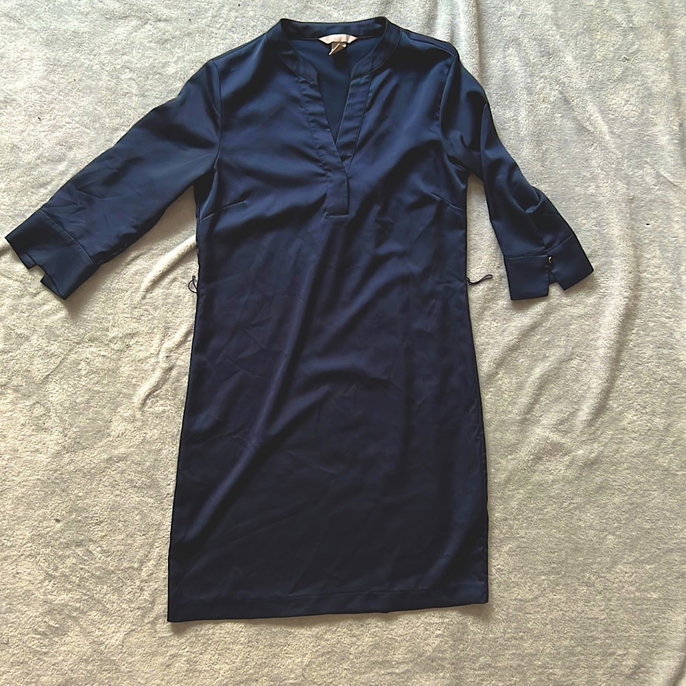 H&M shift dress. MIDI length. Navy blue.